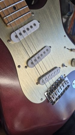 custom guitar, Toreador Red, Gilmour mod, Stratocaster, hand-built, gold hardware, boutique guitar, shredder, blues machine,